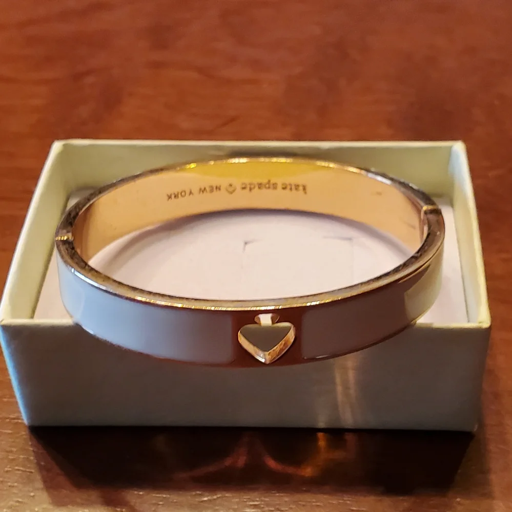 Kate Spade Off White Enamel & Gold Tone Logo Hinged Bangle Bracelet - Picture 4 of 13